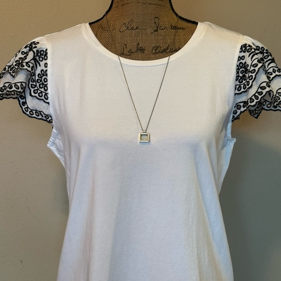 Beautiful Ann Taylor petite top-New with tag! (Necklace not included) - Picture 2 of 5
